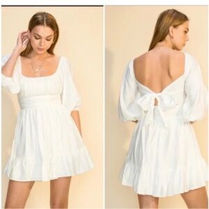 🎅 3/$15 SALE Windsor White Puff Sleeve Cut Out Tie Back Mini Dress S